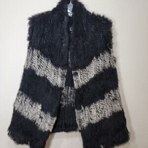 Love Token Rabbit Fur Vest S Black White Gray Hooks Furry Striped Chevron